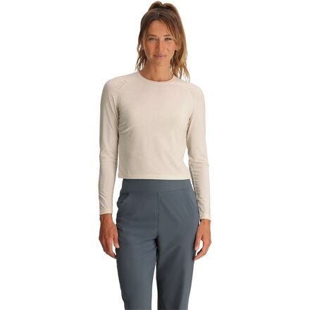 Elevate Lightweight Fitted Long-Sleeve Shirt - Women's