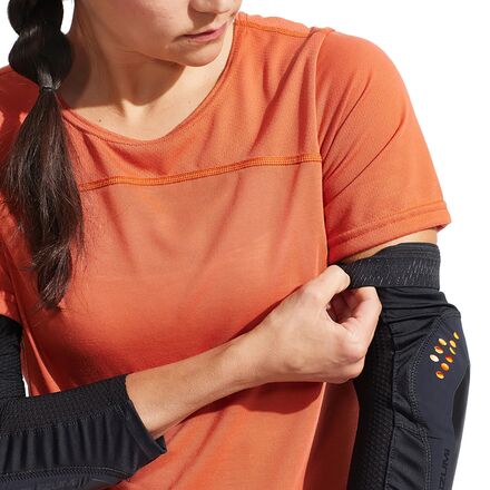 Pearl Izumi Elevate Elbow Guard - Thumbnail 4