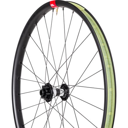 30 v2 DT Swiss 29in Boost Wheelset