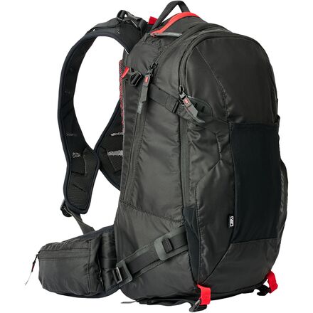 USWE - Zippered VST 16L Daypack - Black